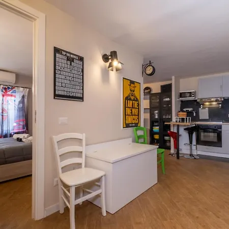 Apartman Ht Movie Flat Bilo *